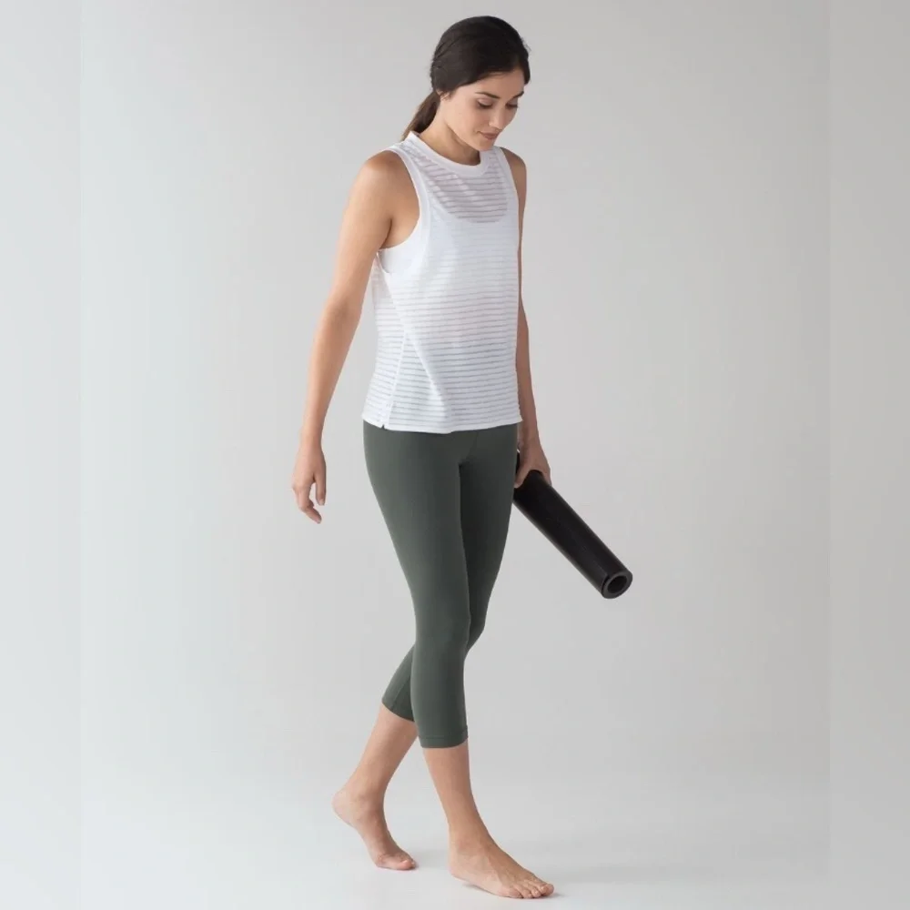 Lululemon Align Crop (19